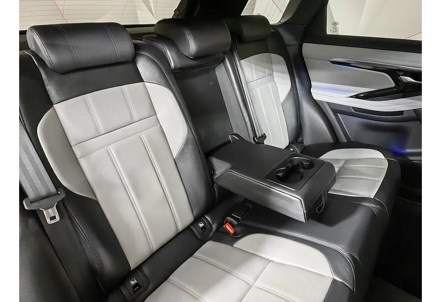 Land Rover Range Rover Evoque D180 AT AWD (180 л.с.) R-DYNAMIC SE Красный в АВИЛОН. Слайд №17