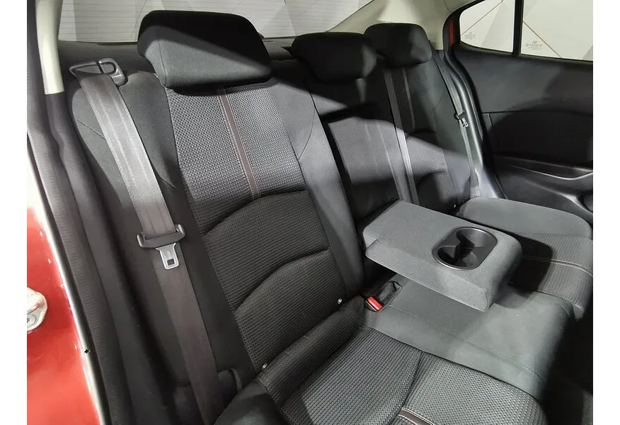 Mazda 3 1.5 AT (120 л.с.) Красный в АВИЛОН. Слайд №16