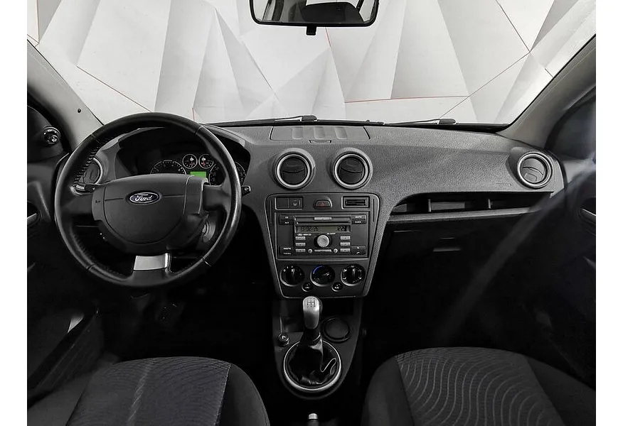 Ford Fusion 1.6 MT (100 л.с.) Elegance Серебристый в АВИЛОН. Слайд №13