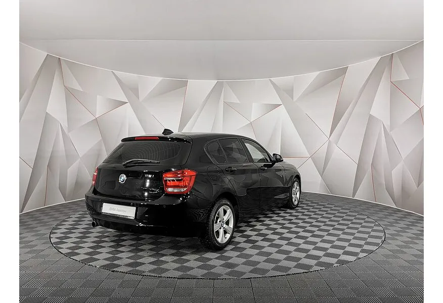 BMW 1 серия 116i AT (136 л.с.) Черный в АВИЛОН. Слайд №2 BMW 1 серия 116i AT (136 л.с.) Черный в АВИЛОН. Слайд №2