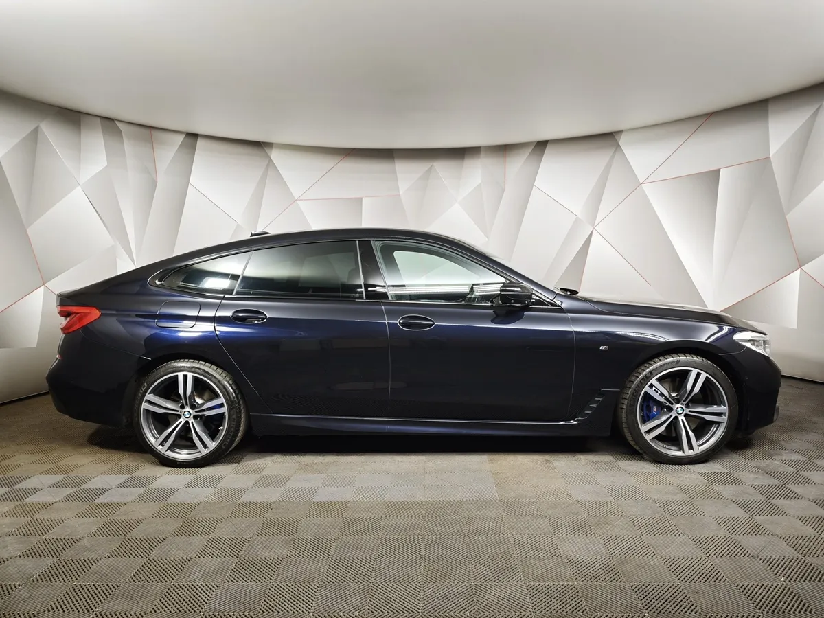 BMW 6 серия 640i xDrive Steptronic (340 л.с.) Черный в АВИЛОН. Слайд №6