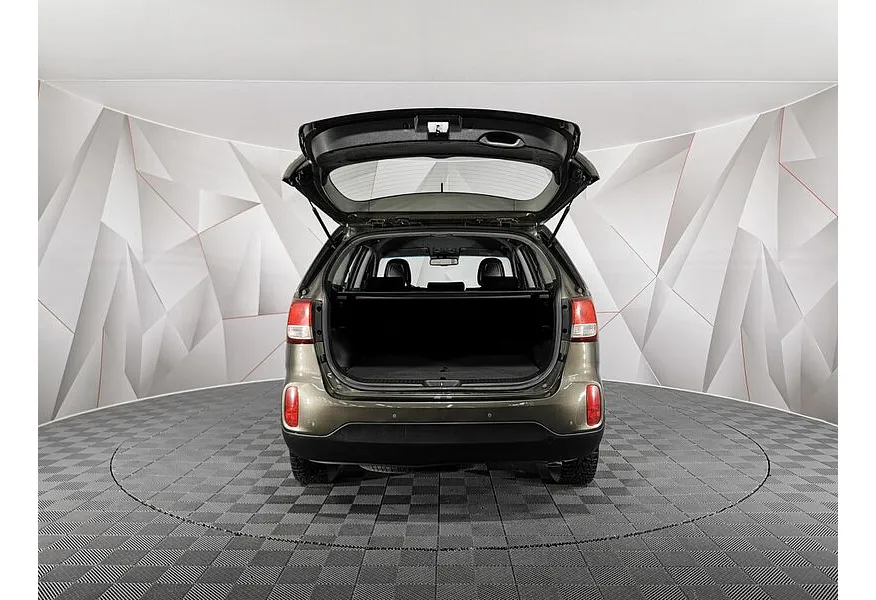 Kia Sorento 2.4 AT 4WD (175 л.с.) Luxe Бежевый в АВИЛОН. Слайд №12
