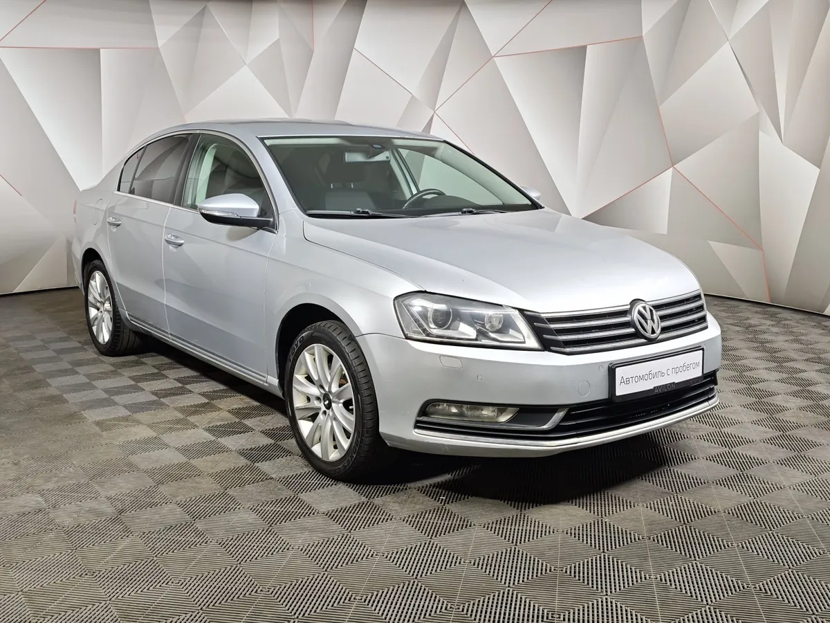 Volkswagen Passat 1.8 TSI DSG (160 л.с.) Серебристый в АВИЛОН. Слайд №3
