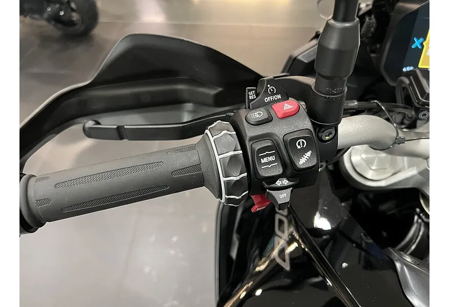 BMW Motorrad F 900 XR F 900 XR 895 см³ 895 Черный в АВИЛОН. Слайд №12