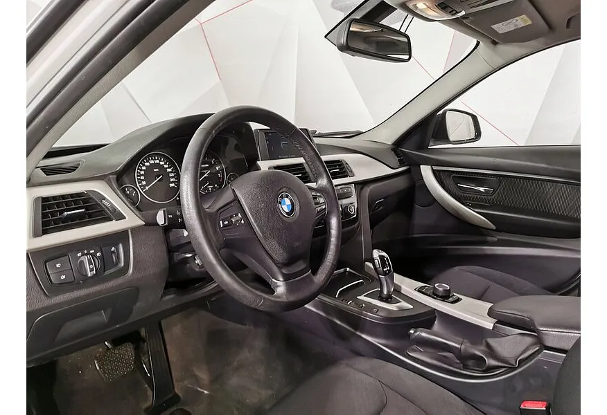 BMW 3 серия 318i AT (136 л.с.) Белый в АВИЛОН. Слайд №12