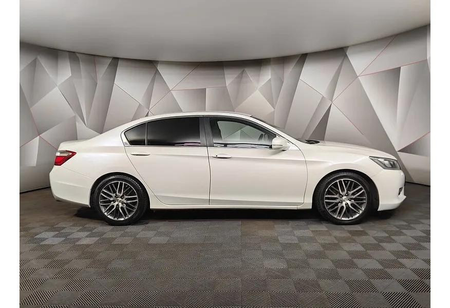 АВИЛОН - Honda Accord 2.4 AT (180 л.с.) Белый - slide 3