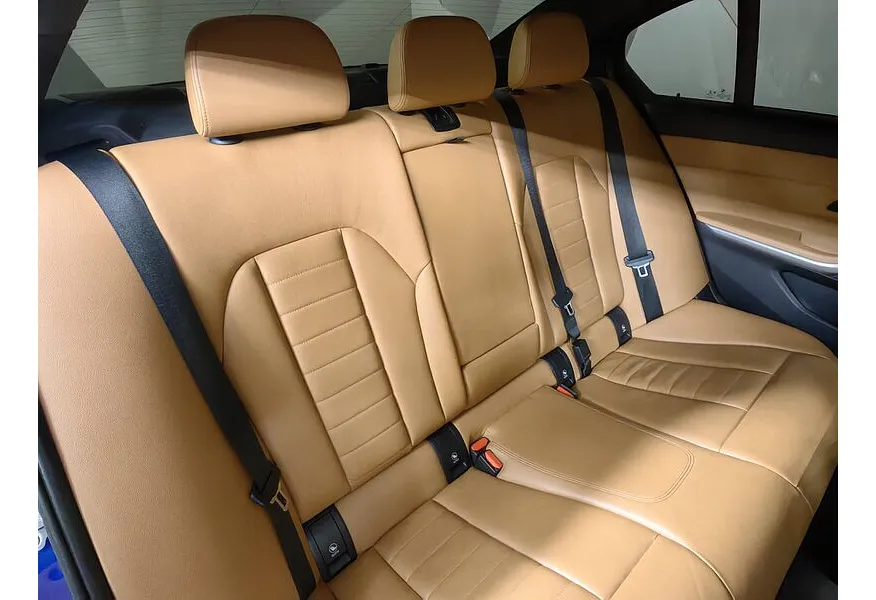 BMW 3 серия 320d xDrive (190 л.с.) M Sport Pro Синий в АВИЛОН. Слайд №14