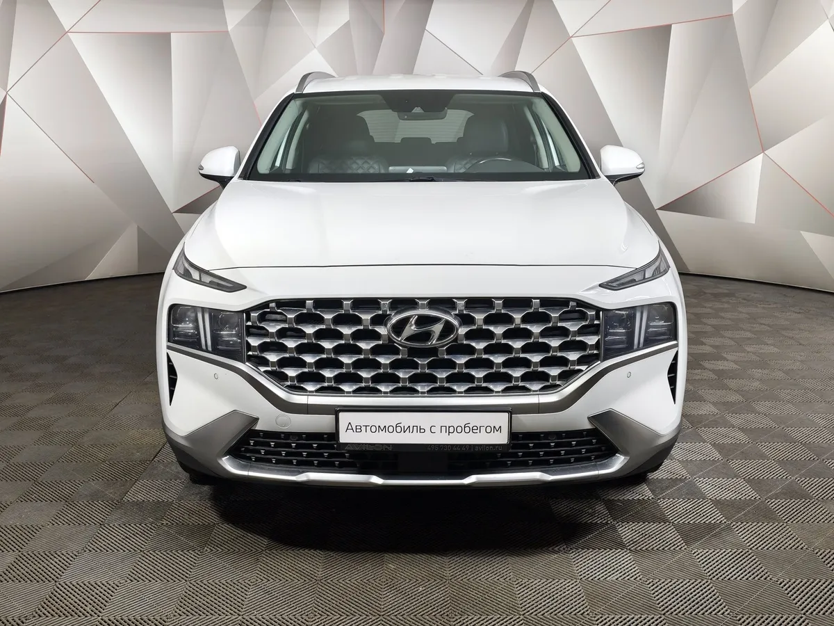 Hyundai Santa Fe 2.5 AWD 6AT (7 мест) (180 л.с.)   Prestige + Smart Sense Белый в АВИЛОН. Слайд №7