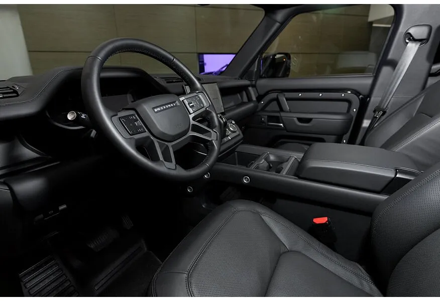 Land Rover Defender 3.0D AT (300 л.с.) HSE Черный в АВИЛОН. Слайд №8