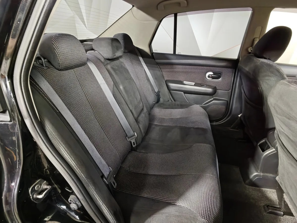 Nissan Tiida 1.6 MT (110 л.с.) Черный в АВИЛОН. Слайд №13