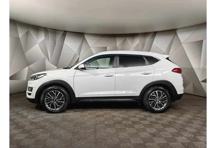 Hyundai Tucson 2.0 (185 л.с.) Diesel-8AT - 4WD Dynamic Белый в АВИЛОН. Слайд №5