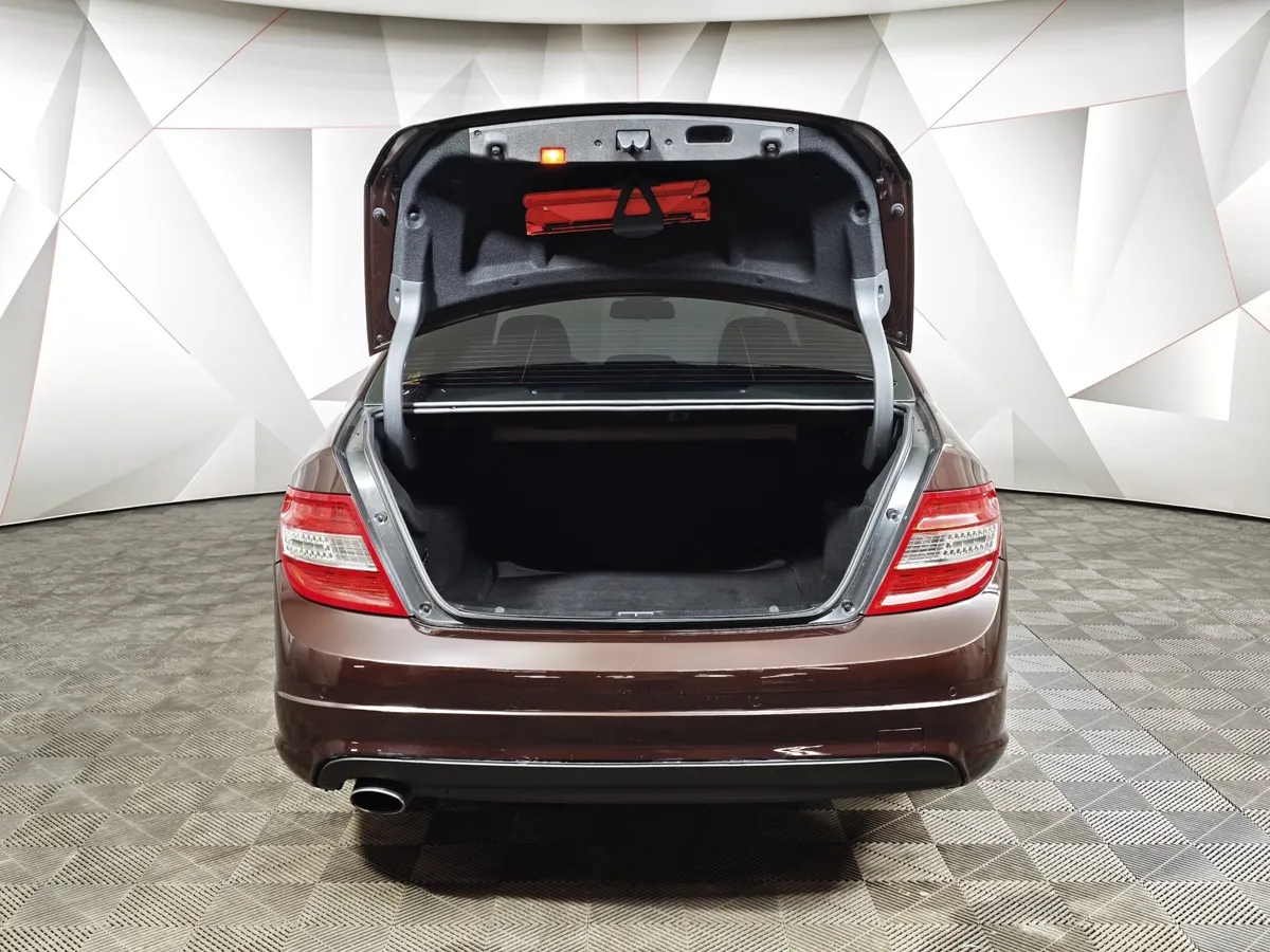 Mercedes-Benz C-Класс C 180 CGI BlueEFFICIENCY AT (156 л.с.) Коричневый в АВИЛОН. Слайд №12