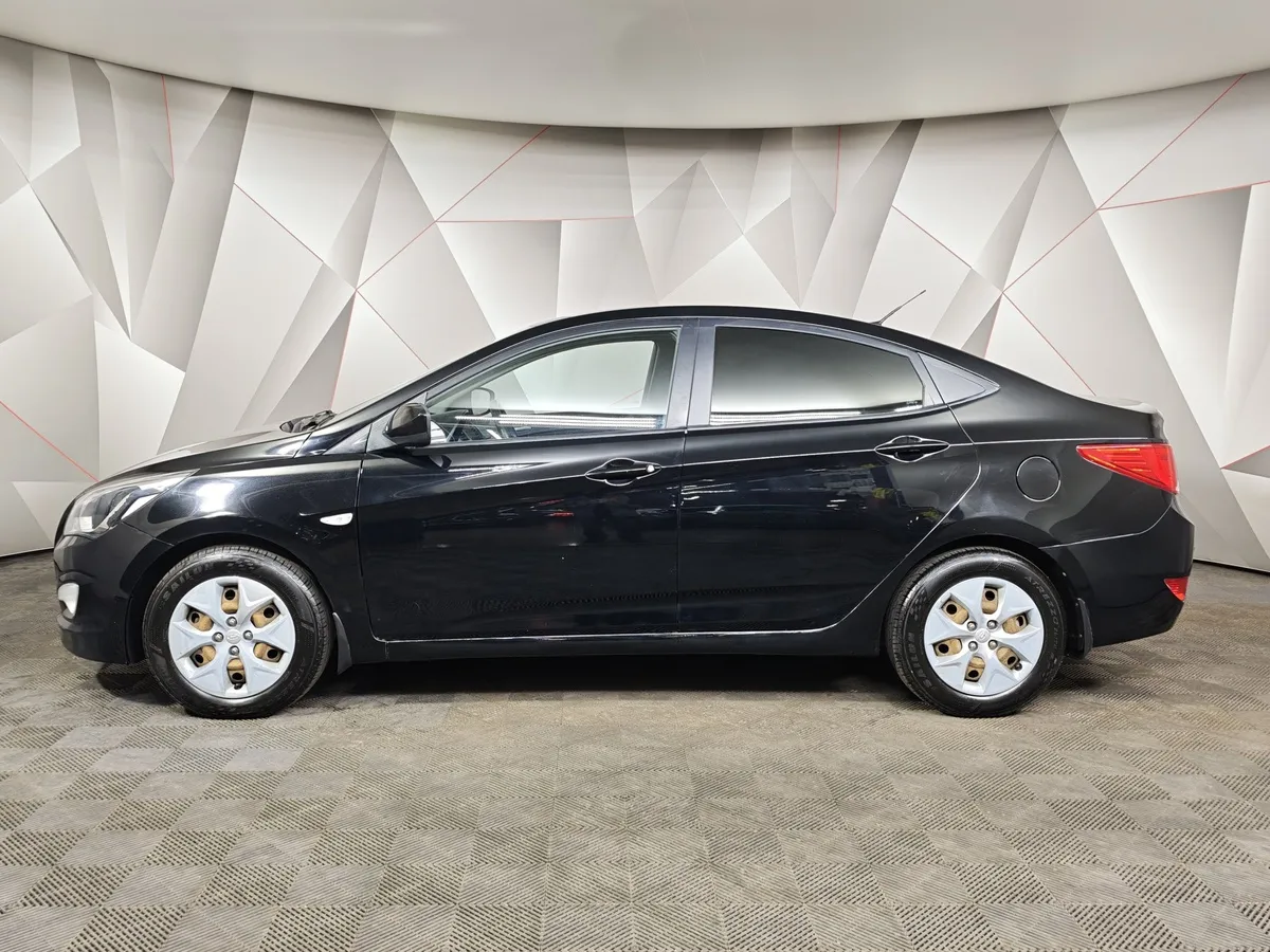 Hyundai Solaris 1.6 AT (123 л.с.) Comfort Черный в АВИЛОН. Слайд №5