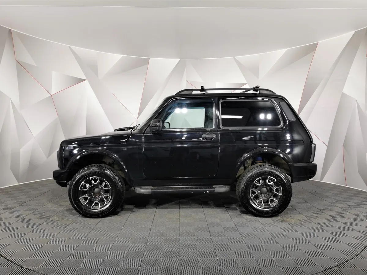 ВАЗ (Lada) 4x4 1.7 MT 8 кл. (Евро-4) (83 л.с.) Черный в АВИЛОН. Слайд №5
