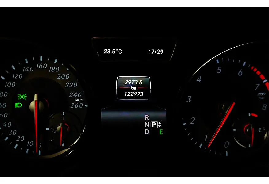 Mercedes-Benz CLA 200 7G-DCT (156 л.с.) Черный в АВИЛОН. Слайд №18 Mercedes-Benz CLA 200 7G-DCT (156 л.с.) Черный в АВИЛОН. Слайд №18