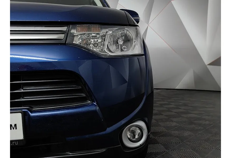Mitsubishi Outlander 2.4 CVT 4WD (167 л.с.) Синий в АВИЛОН. Слайд №10
