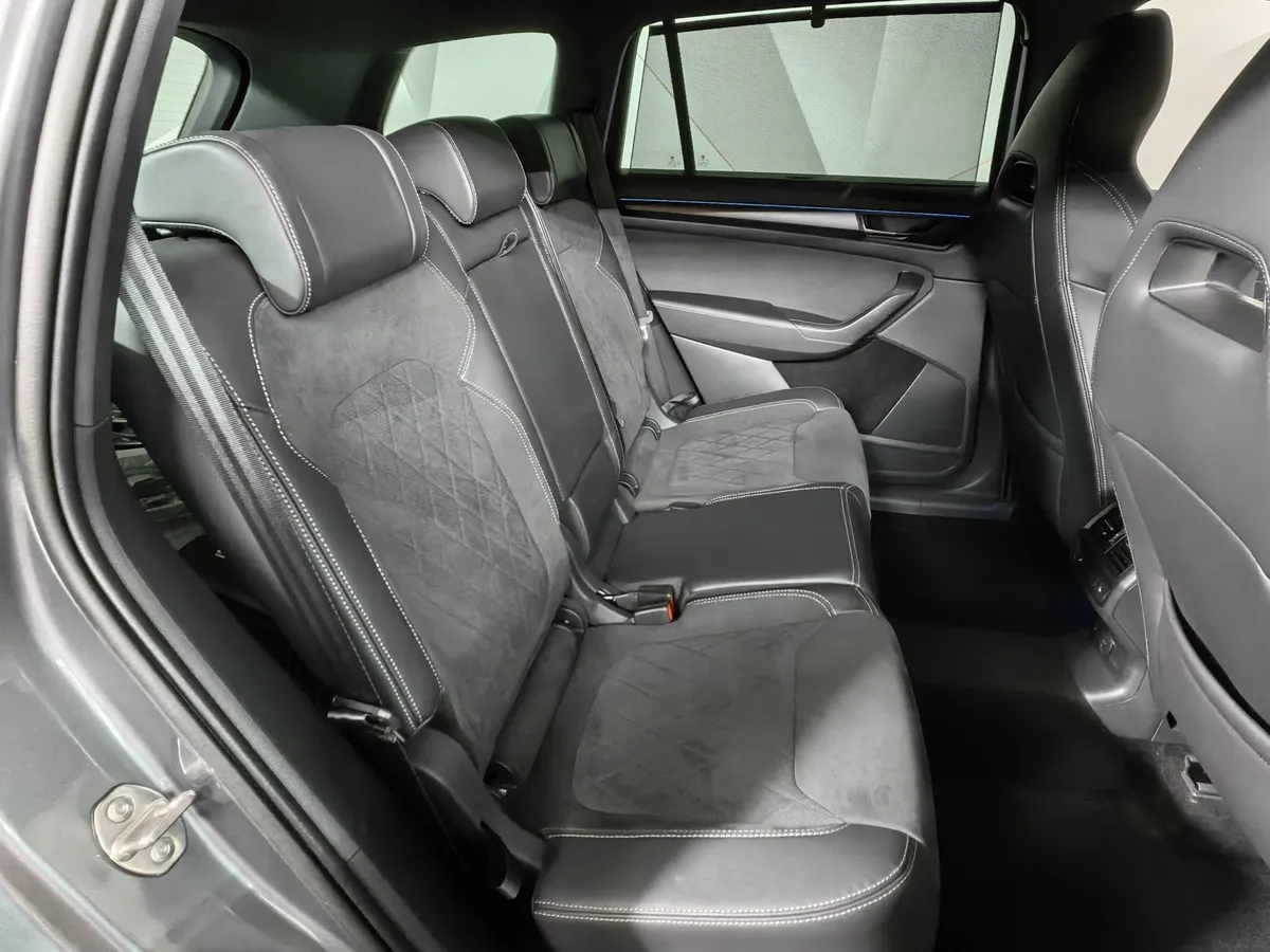 Skoda Kodiaq 2.0 TSI DSG 4X4 (180 л.с.) Серый в АВИЛОН. Слайд №16