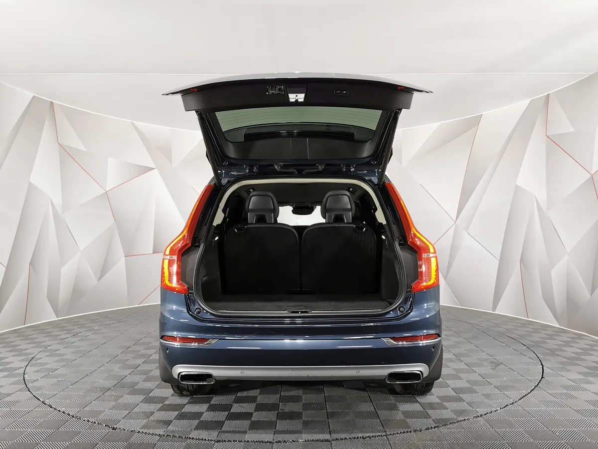 Volvo XC90 2.0 D5 Drive-E AT AWD (7 мест) (235 л.с.) Inscription Голубой в АВИЛОН. Слайд №11