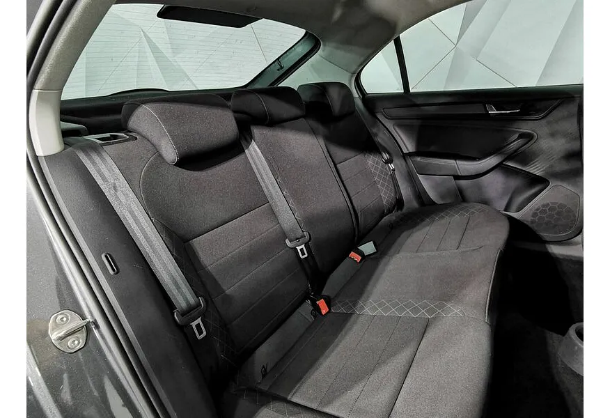 Skoda Rapid 1.4 TSI DSG (125 л.с.) Active Серый в АВИЛОН. Слайд №16