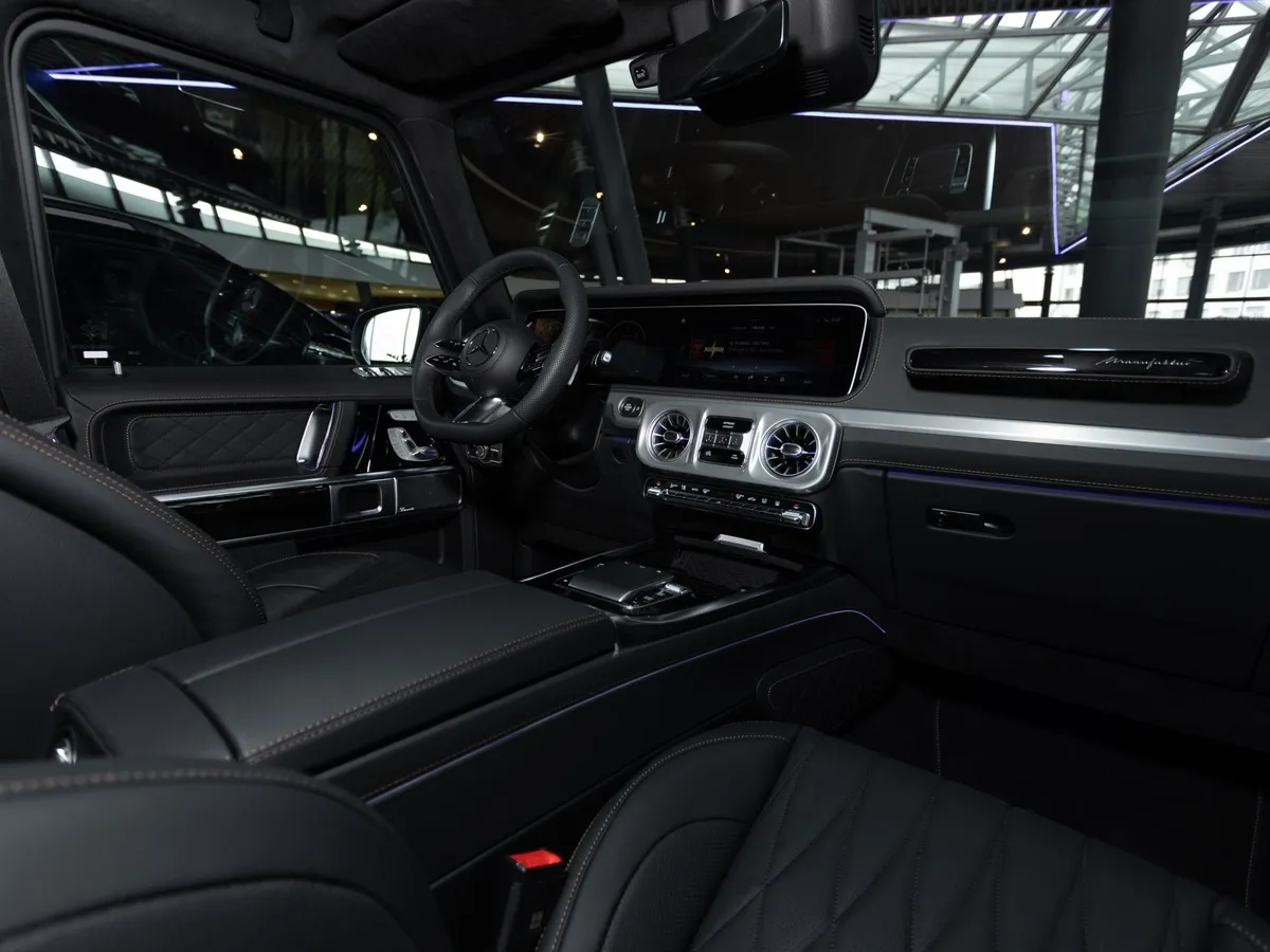 Mercedes-Benz G-Класс 450 D 3.0 9G-TRONIC 4Matic (367 л.с.) Черный в АВИЛОН. Слайд №9