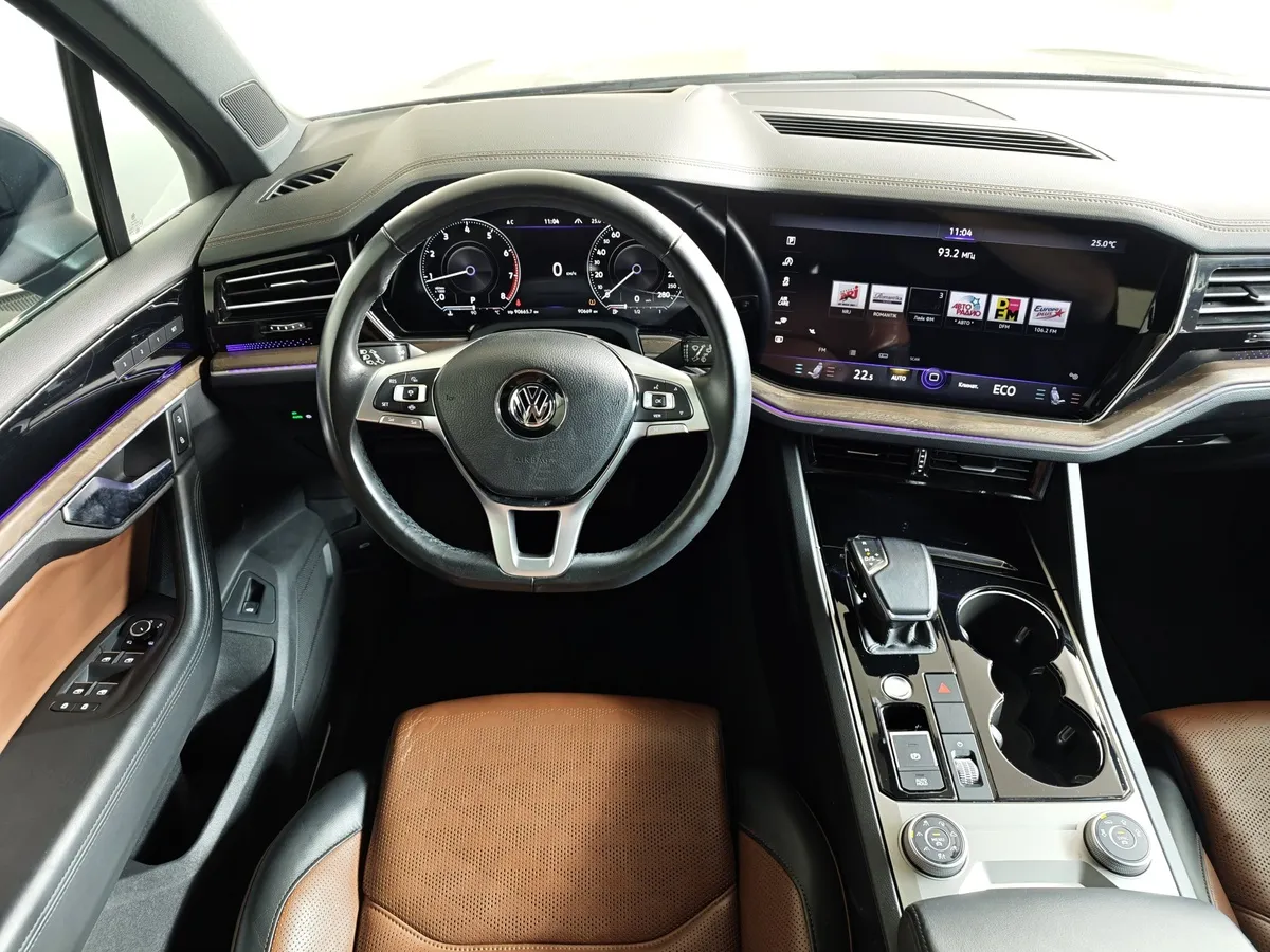 Volkswagen Touareg 2.0 TSI Tiptronic 4Motion (249 л.с.) Exclusive Черный в АВИЛОН. Слайд №19