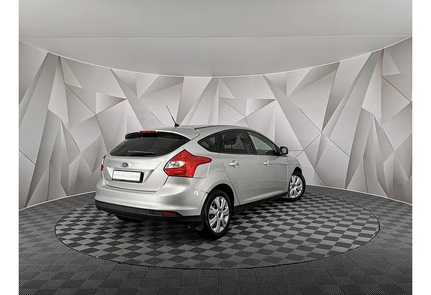 Ford Focus 1.6 MT (105 л.с.) Trend Серебристый в АВИЛОН. Слайд №2