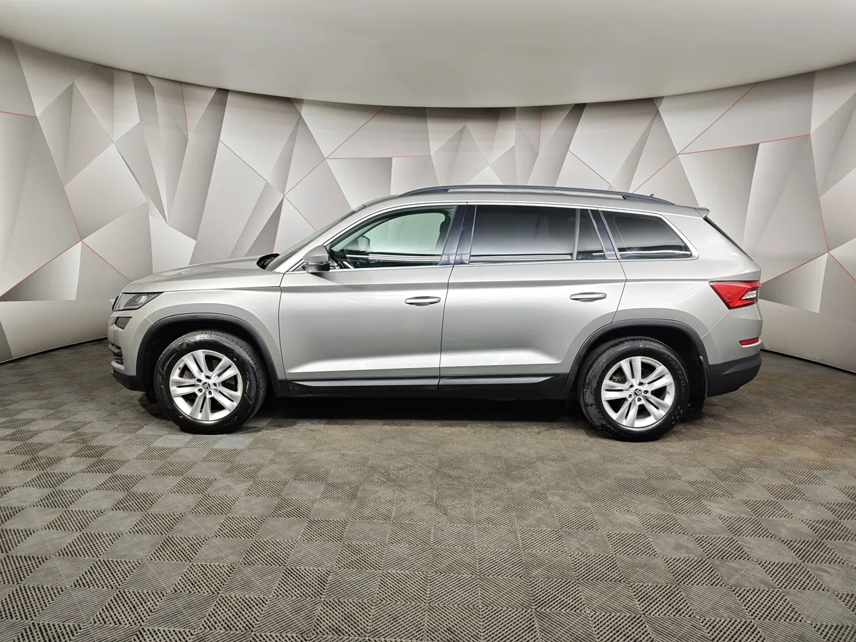 Skoda Kodiaq 1.4 TSI DSG 4X4 (150 л.с.) Бежевый в АВИЛОН. Слайд №5