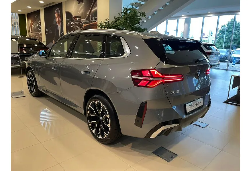 АВИЛОН - BMW X3 xDrive30L AT (258 л.с.) Черный - slide 4
