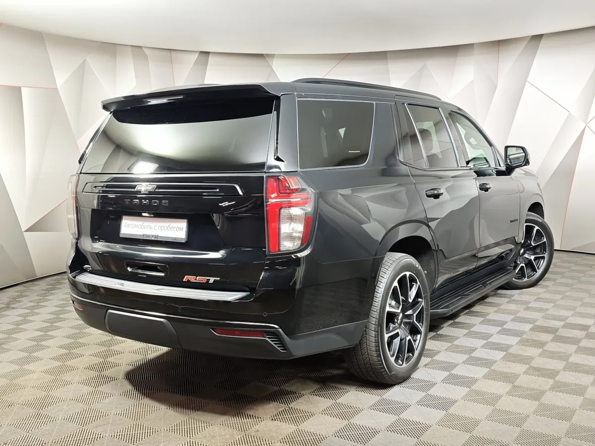Chevrolet Tahoe 5.3 AT 4WD (343 л.с.) RST Черный в АВИЛОН. Слайд №2