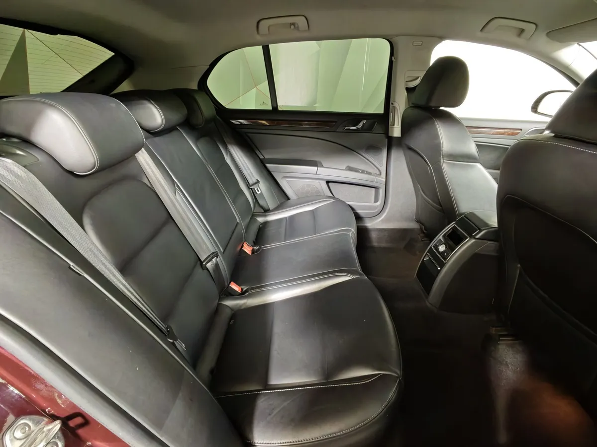 Skoda Superb 1.8 TSI DSG (152 л.с.) Красный в АВИЛОН. Слайд №16
