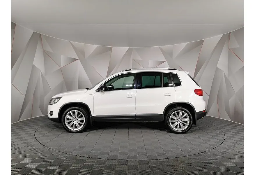 Volkswagen Tiguan 2.0 TSI 4Motion AT (170 л.с.) Sochi Edition Белый в АВИЛОН. Слайд №5