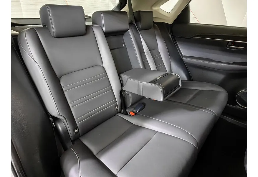 Lexus NX 200 CVT AWD (150 л.с.) Comfort Белый в АВИЛОН. Слайд №17