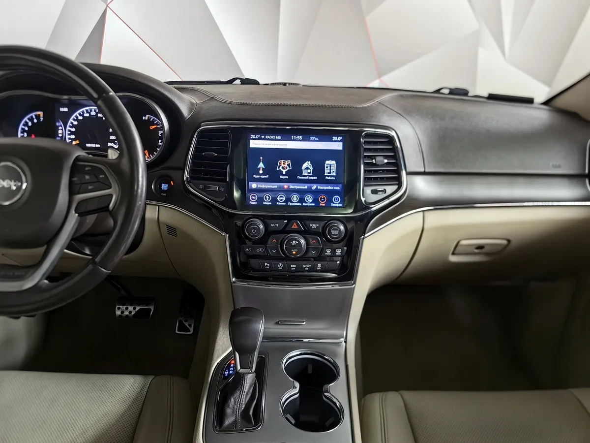 Jeep Grand Cherokee 3.6 AT AWD (286 л.с.) Overland Черный в АВИЛОН. Слайд №15