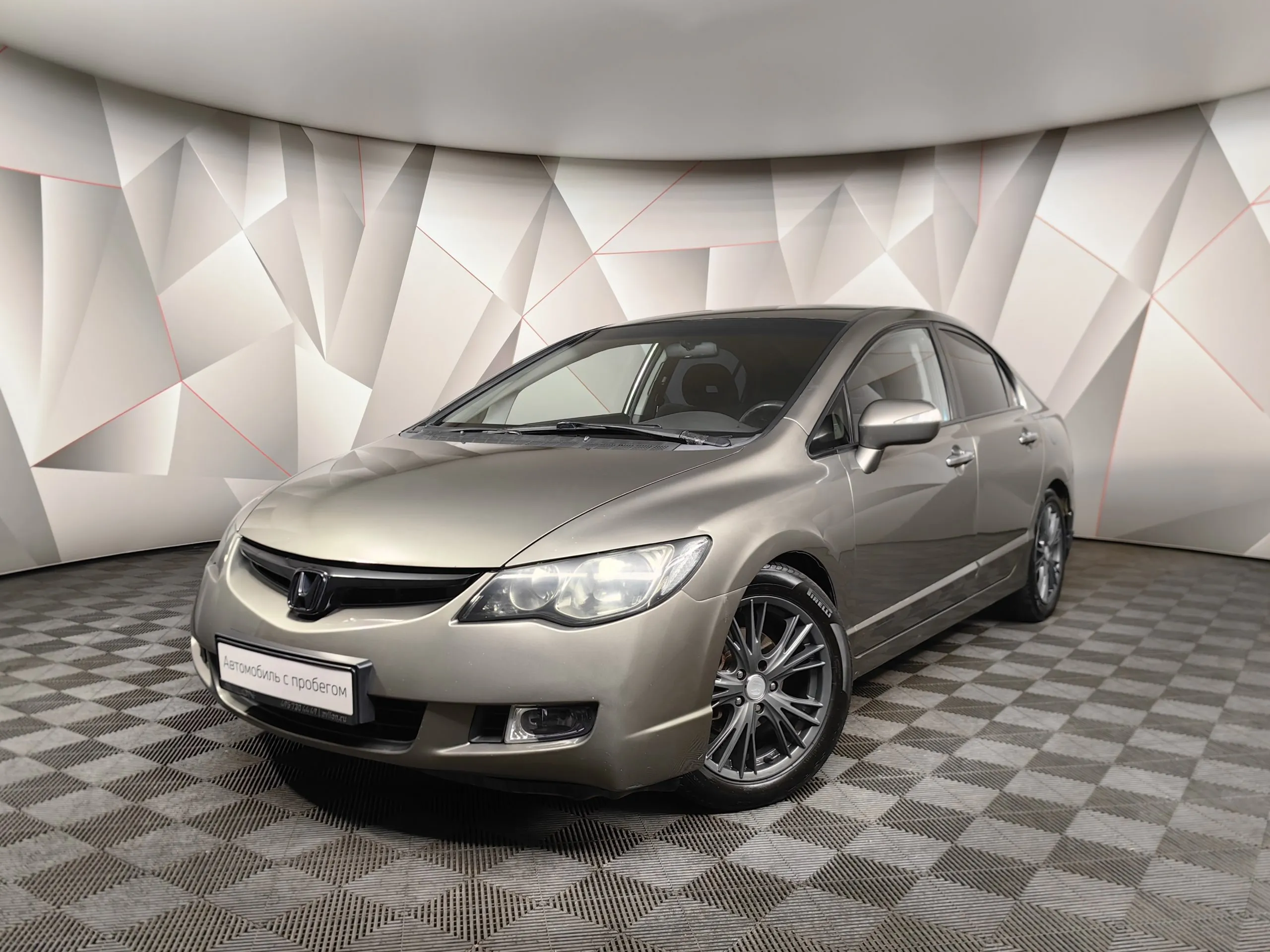 Honda Civic 1.8 AT (140 л.с.) Серый в Москве № ТИ-UY40648. Купить Honda  Civic VIII Рестайлинг Автомат Бензиновый с пробегом 303606 км. Цена 875000