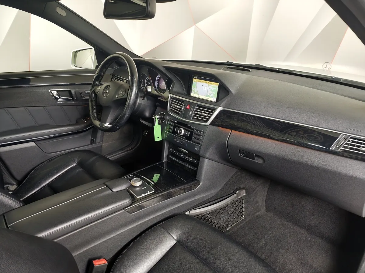 Mercedes-Benz E-Класс E 350 4MATIC 7G-Tronic Plus (272 л.с.) Белый в АВИЛОН. Слайд №12