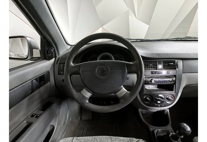 Chevrolet Lacetti 1.4 MT (95 л.с.) Серебристый в АВИЛОН. Слайд №17