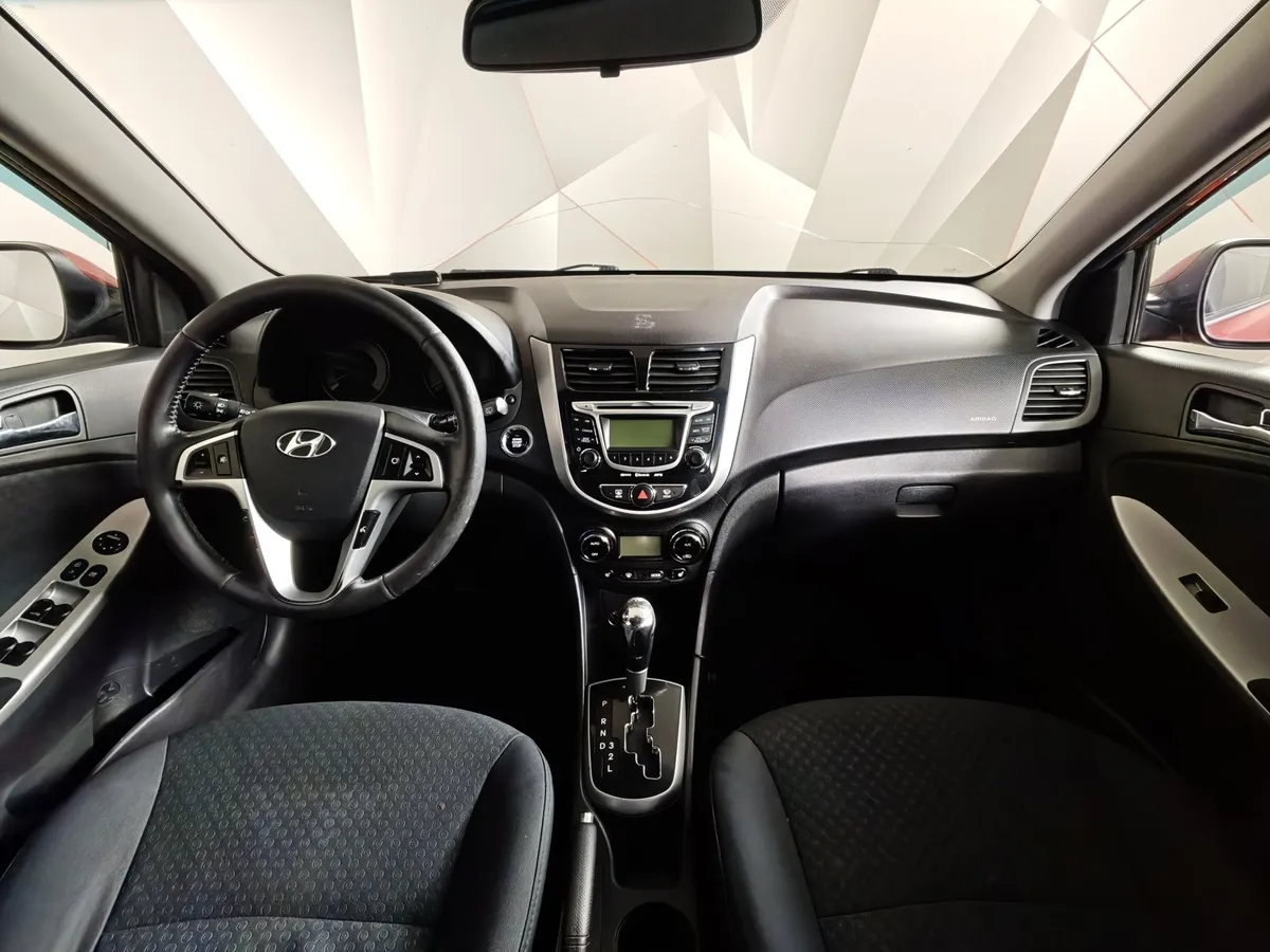 Hyundai Solaris 1.6 AT (123 л.с.) Comfort Красный в АВИЛОН. Слайд №12