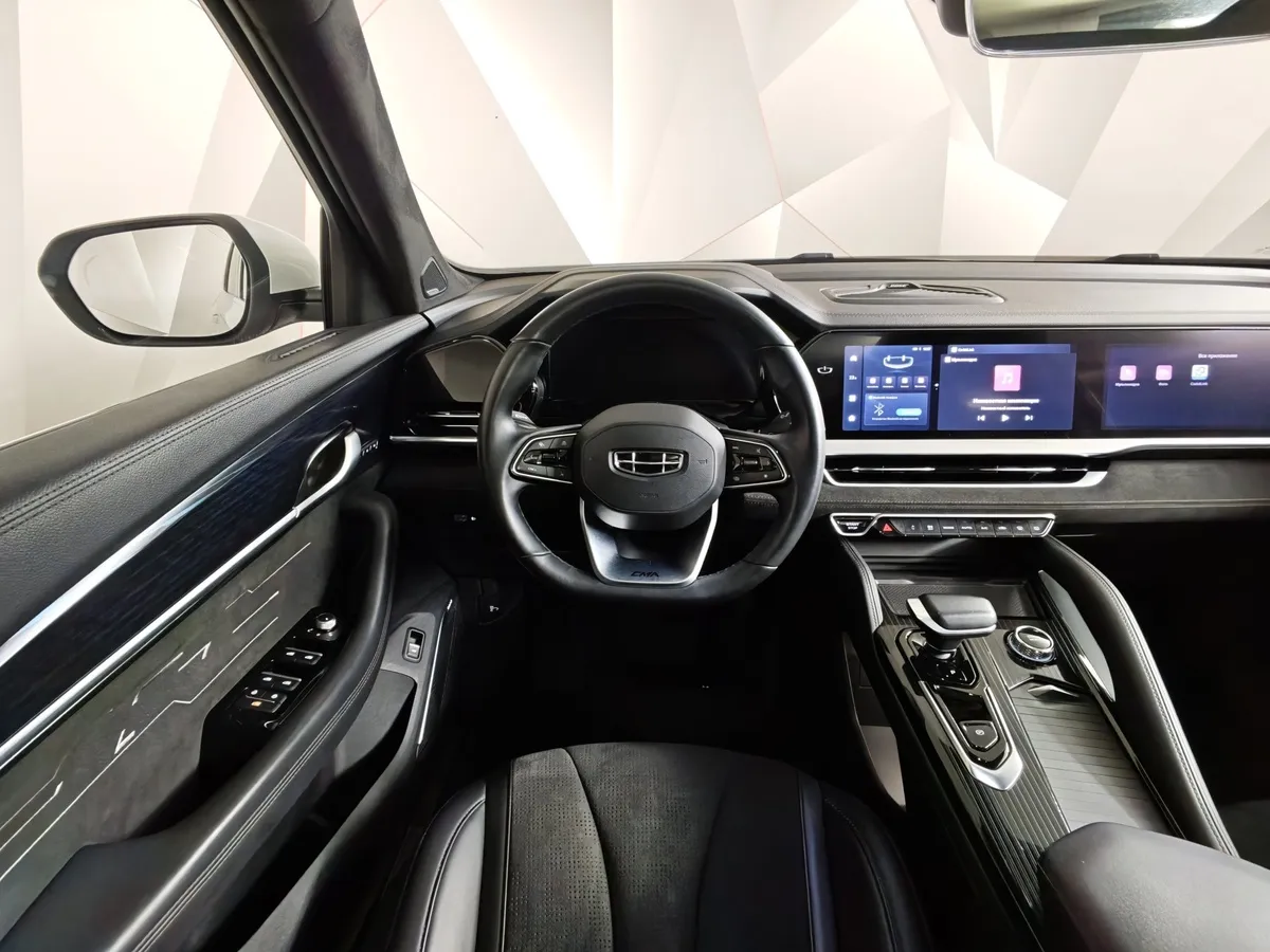 Geely Monjaro 2.0T 8AT 4WD (238 л.с.) Flagship Белый в АВИЛОН. Слайд №19