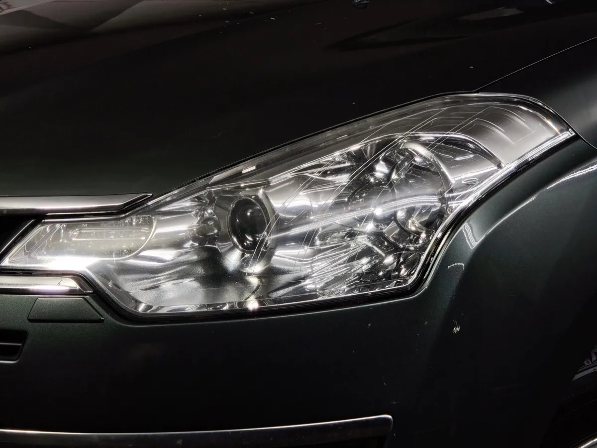 Citroen C-Crosser 2.4 CVT 4WD (170 л.с.) Серый в АВИЛОН. Слайд №10