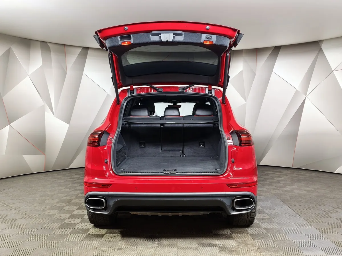 Porsche Cayenne Diesel 3.0 Tiptronic AWD (245 л.с.) Красный в АВИЛОН. Слайд №12