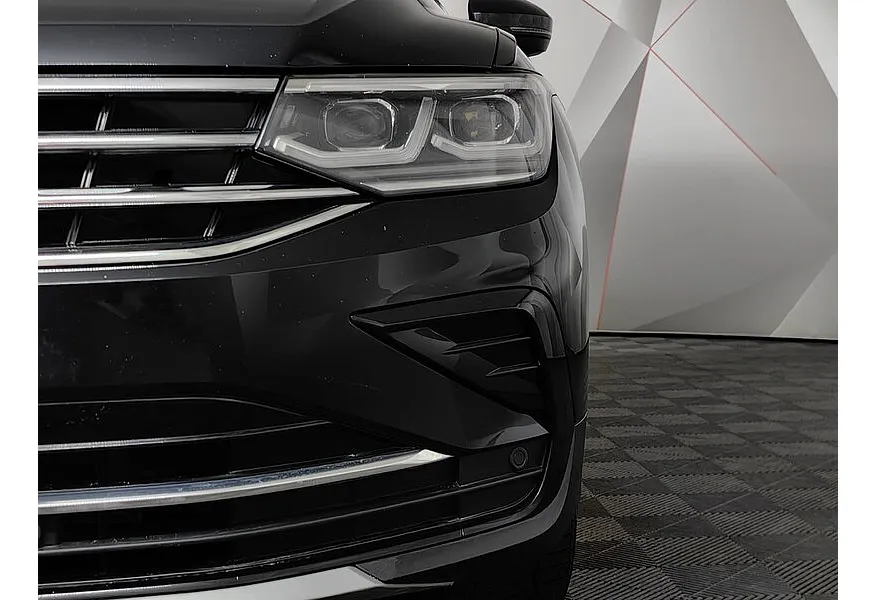 Volkswagen Tiguan 1.4 TSI 4Motion AT (150 л.с.) Exclusive Черный в АВИЛОН. Слайд №10