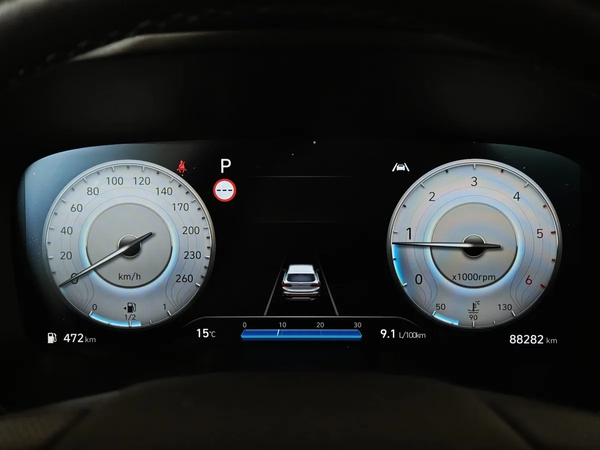 Hyundai Santa Fe 2.2 CRDi AWD 8AT (200 л.с.) Calligraphy Коричневый в АВИЛОН. Слайд №18