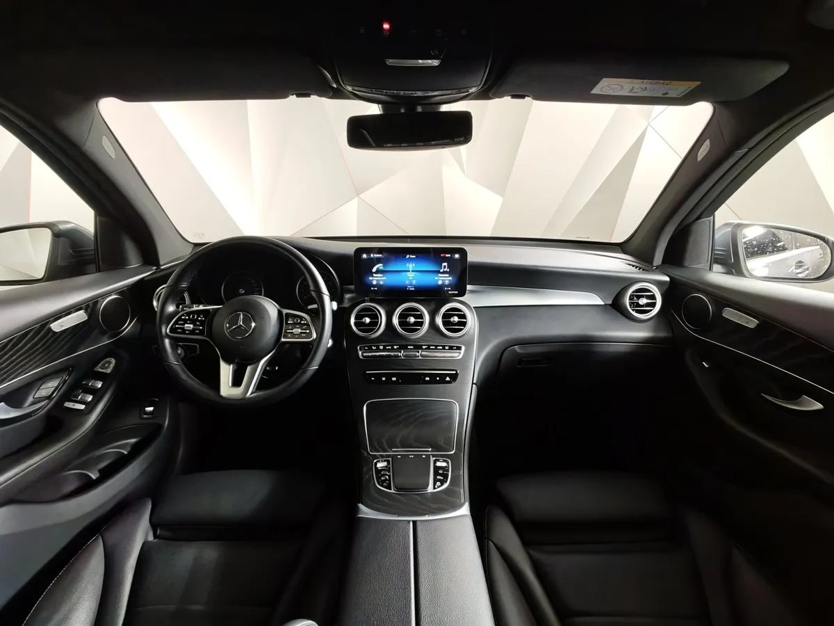 Mercedes-Benz GLC 200 9G-TRONIC 4MATIC (197 л.с.) Premium Серый в АВИЛОН. Слайд №14