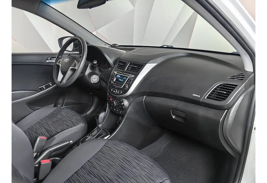 Hyundai Solaris 1.6 AT (123 л.с.) Comfort Белый в АВИЛОН. Слайд №14
