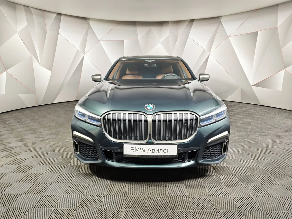 BMW 7 серия M760Li xDrive Steptronic (609 л.с.) Зеленый в АВИЛОН. Слайд №3