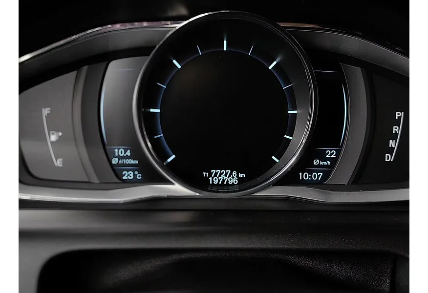 Volvo XC60 2.4 D5 Geartronic AWD (215 л.с.) Коричневый в АВИЛОН. Слайд №18