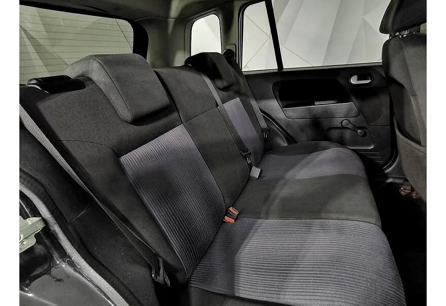 Ford Fusion 1.6 MT (100 л.с.) Elegance Черный в АВИЛОН. Слайд №15