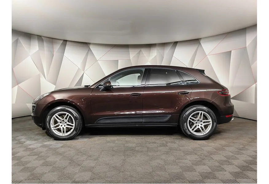 Porsche Macan 2.0 PDK AWD (252 л.с.) Коричневый в АВИЛОН. Слайд №5