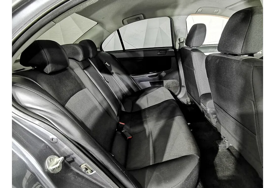 Mitsubishi Lancer 1.8 MT (143 л.с.) Серый в АВИЛОН. Слайд №16