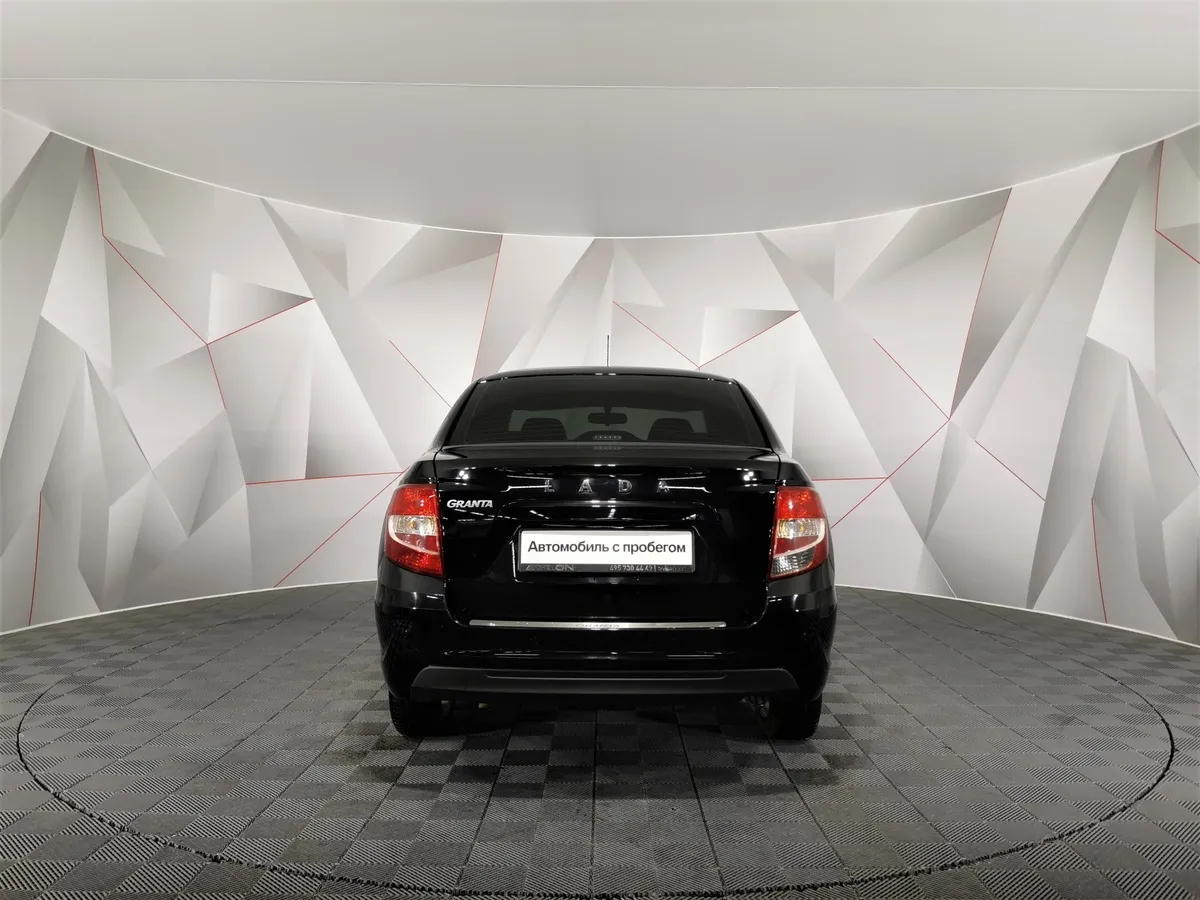 ВАЗ (Lada) Granta 1.6 MT 16кл (98 л.с.) Черный в АВИЛОН. Слайд №8